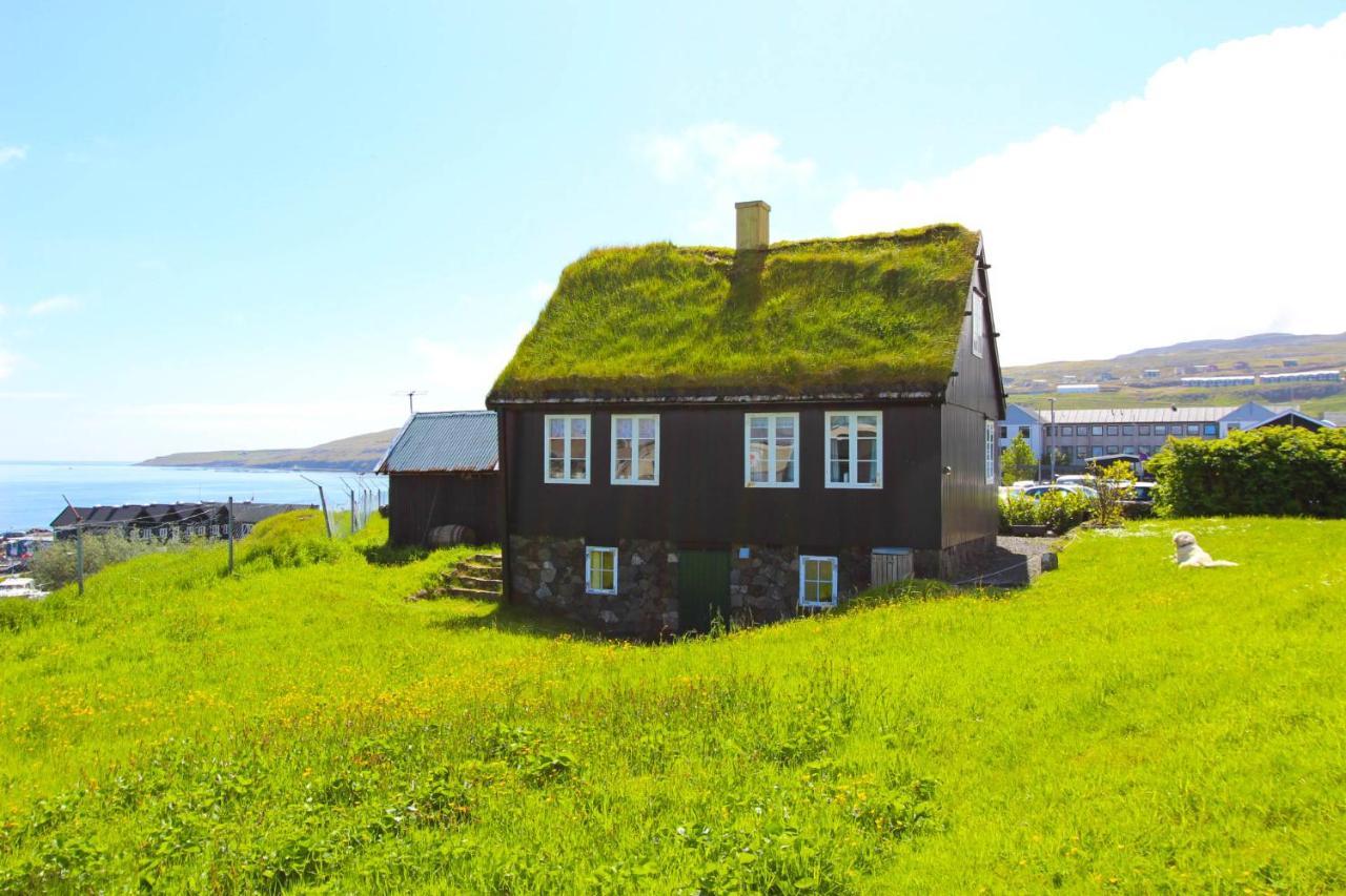 Traditional Faroese house in Tórshavns city center Exterior foto