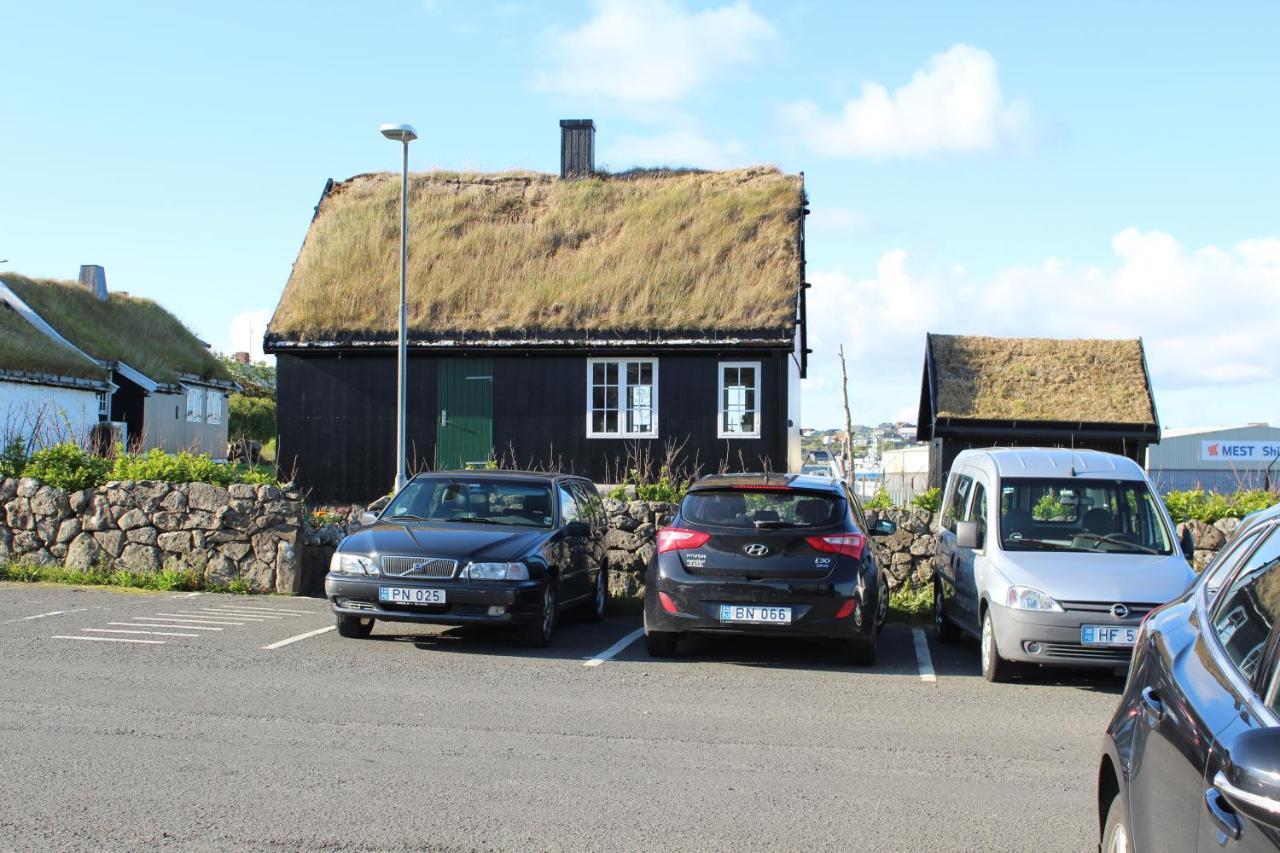 Traditional Faroese house in Tórshavns city center Exterior foto